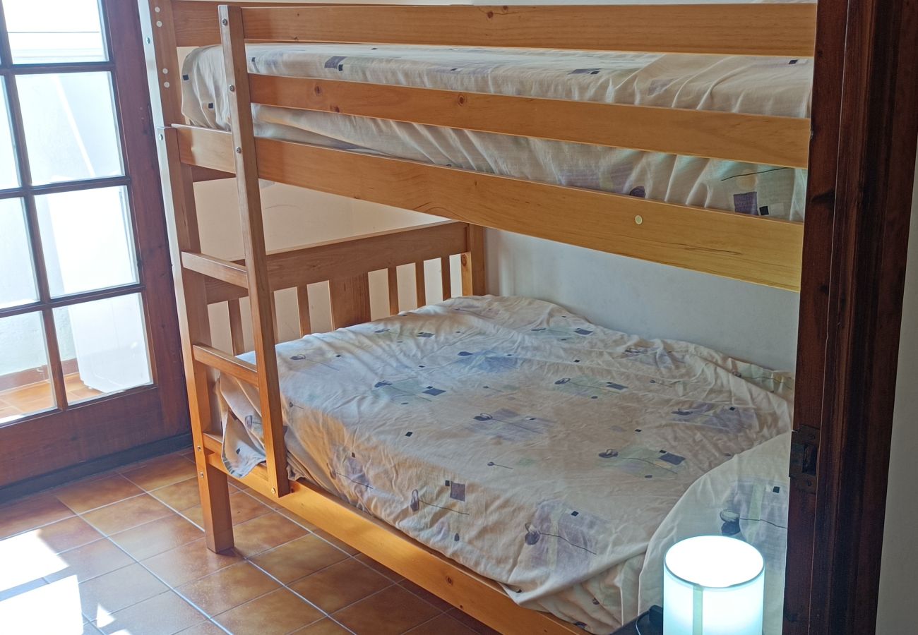 Apartamento en L'Escala - APARTAMENTO PUEBLO AMARRES 2D