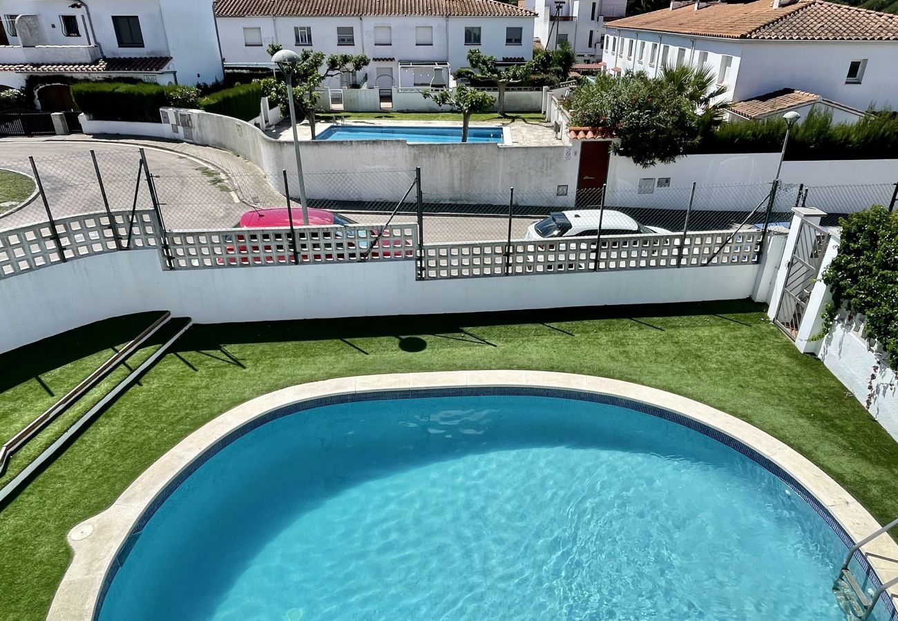 Casa en L'Escala - CASA LA VINYA 16 3D