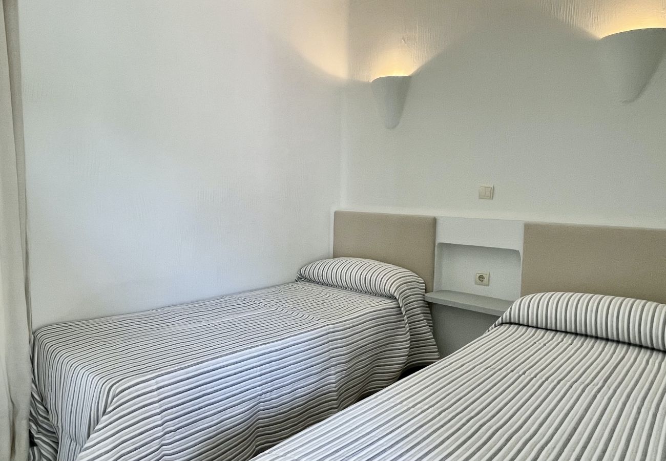 Casa adosada en Pals - PIVERD DEL GOLF 10