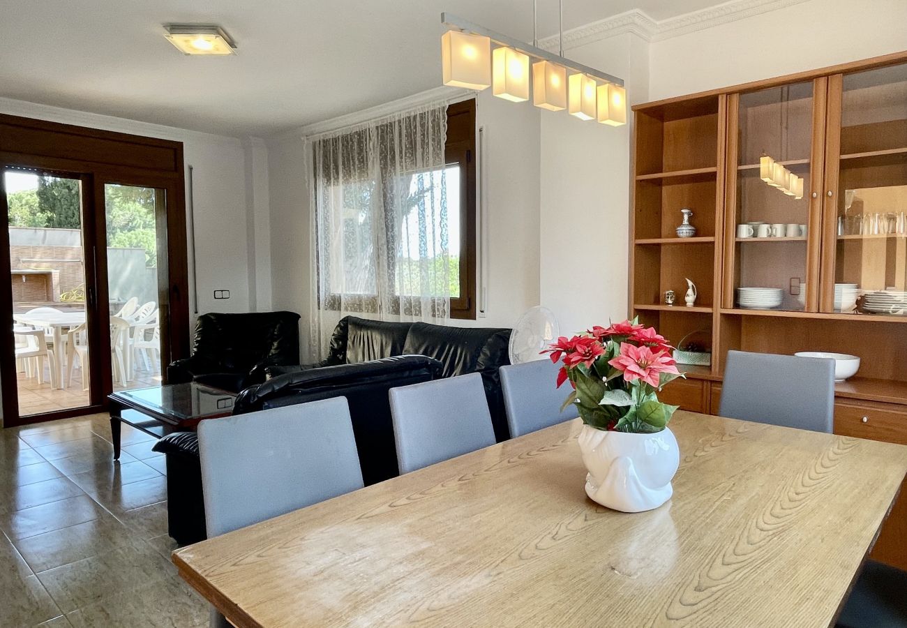 Apartament en L´Escala - MUSEU BAIXOS 4D