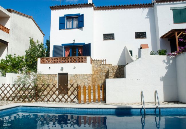 Vil.la en L'Escala - CASA PUIG 3D