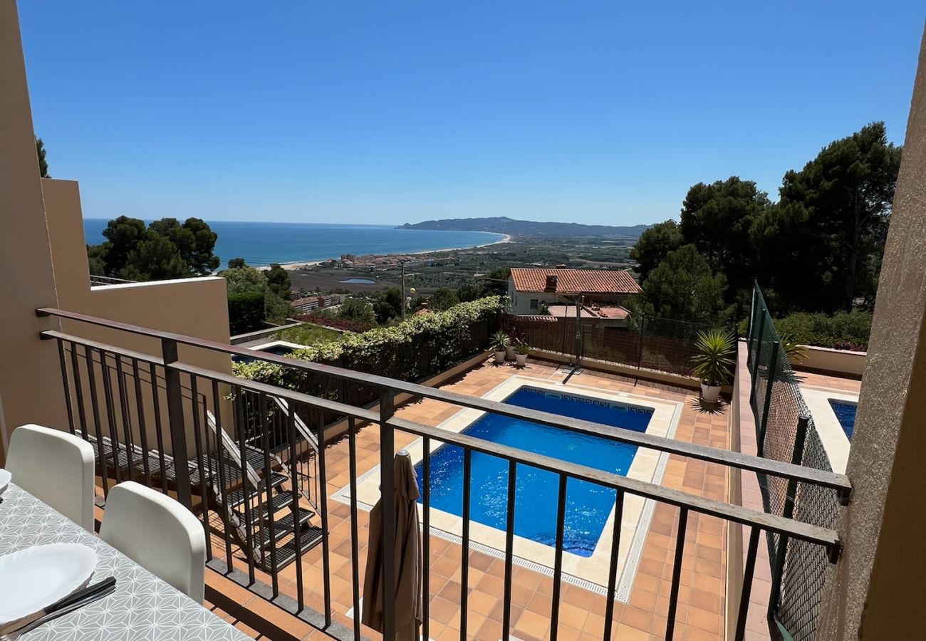 Casa adossada en Estartit - MONTSENY 3