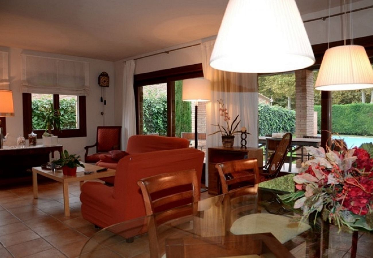 Vil.la en Peratallada - CAN COLL PERATALLADA