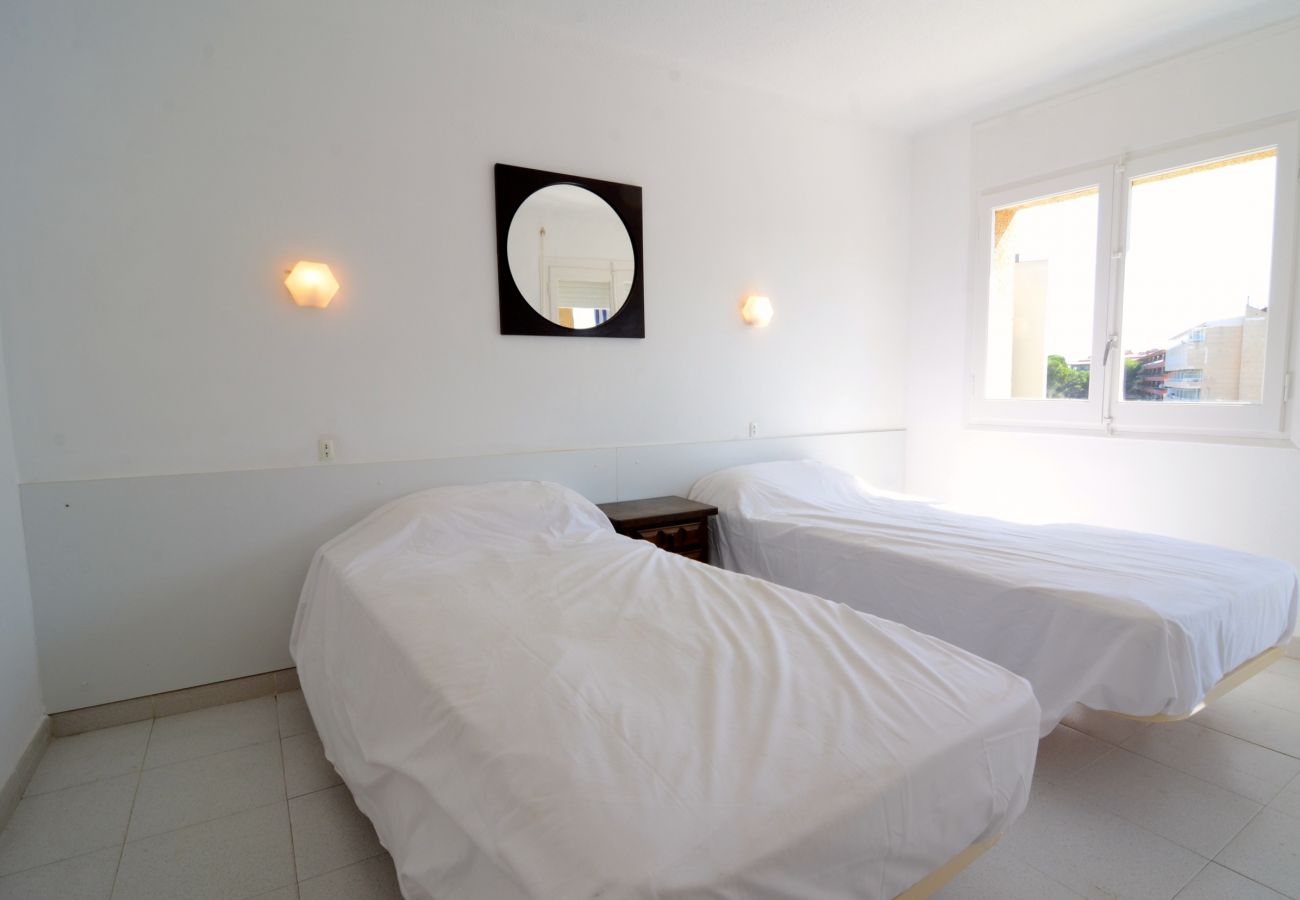 Apartament en Estartit - ROCAMAURA I D 3-4 - APARTAMENT AMB PISCINA