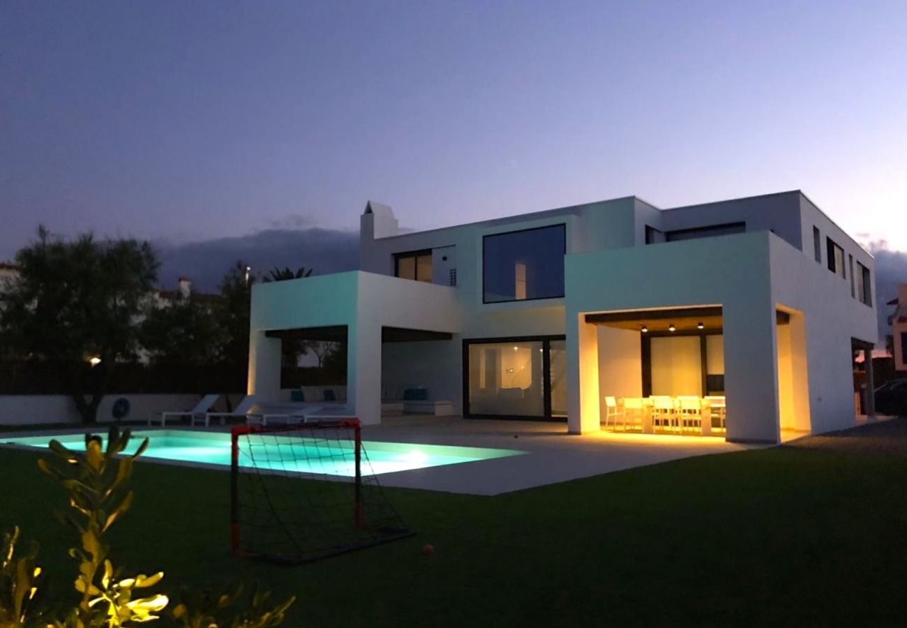 Vil.la en Torroella de Montgri - VILLA PINELL