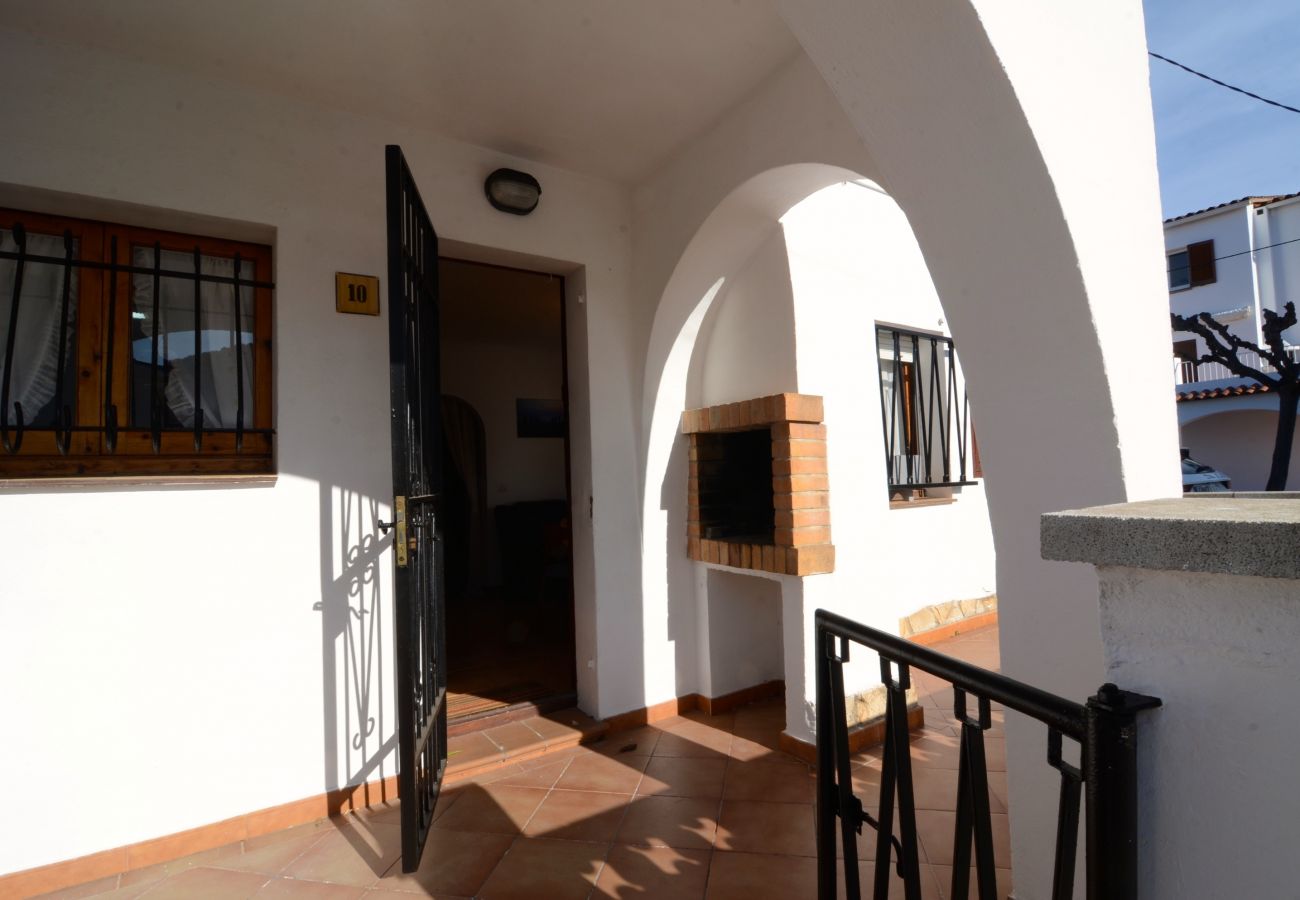 Casa en L´Escala - LLANÇA 2