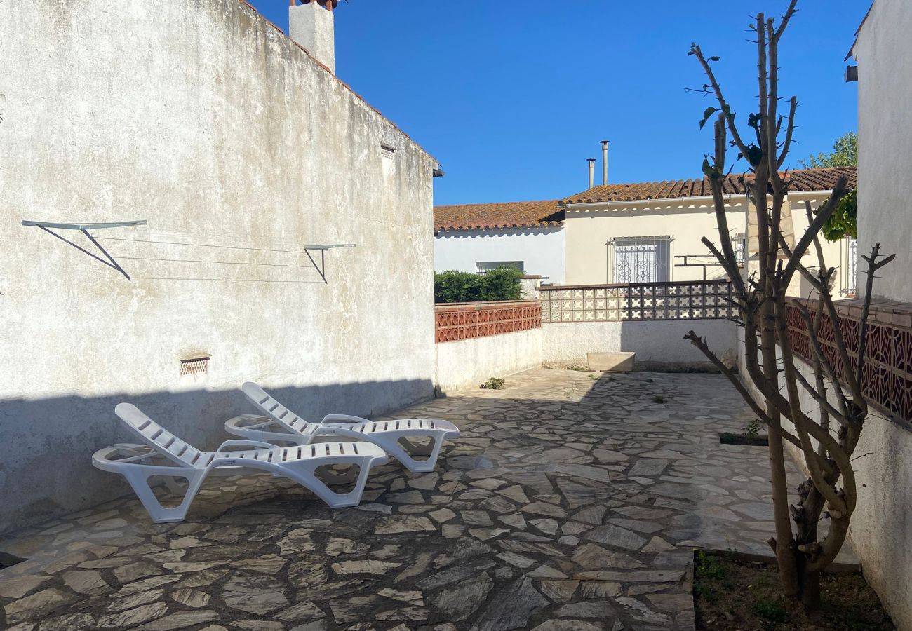 Casa en L´Escala - LLANÇA 2