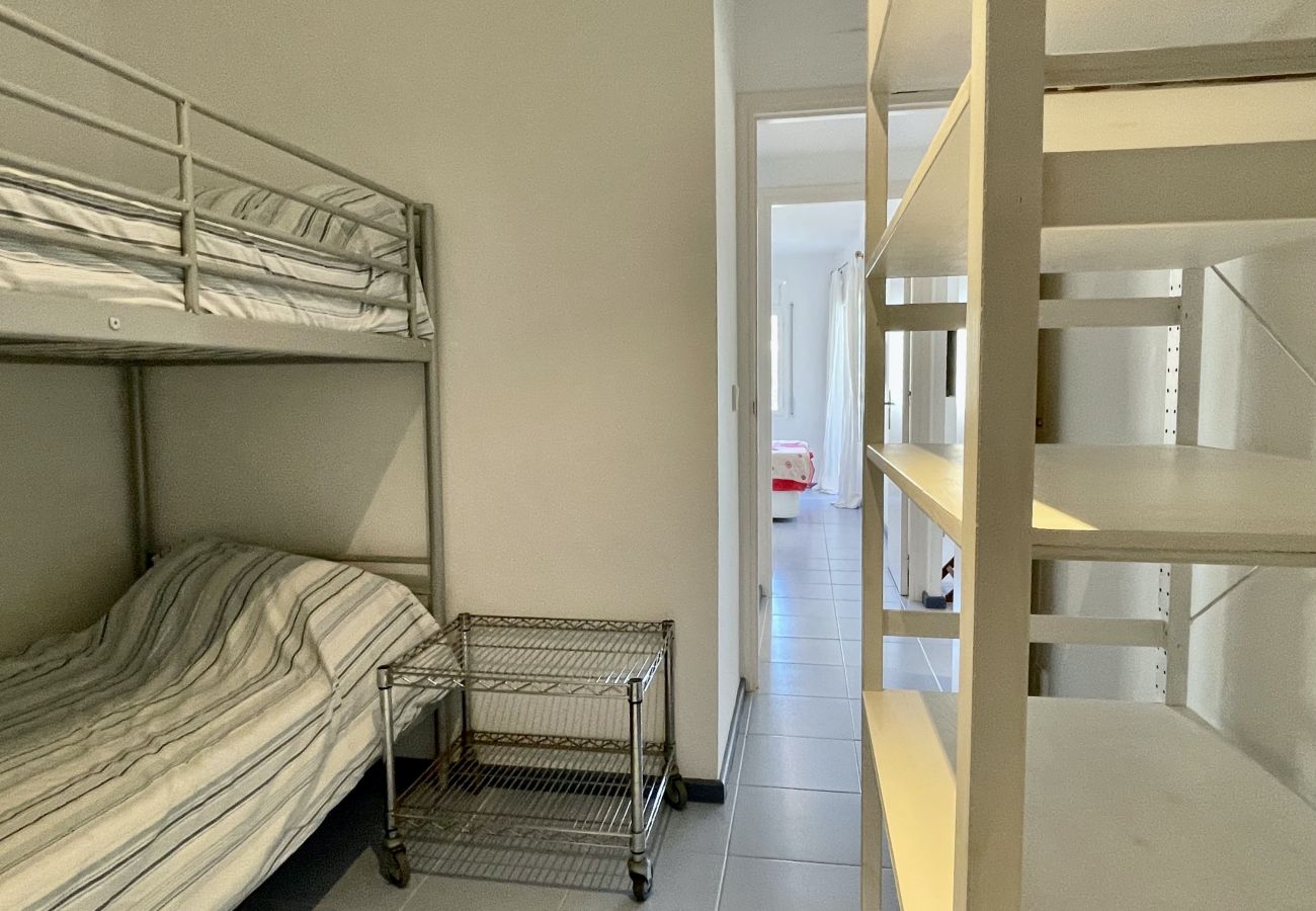 Apartament en Estartit - ROCAMAURA I A 2-2