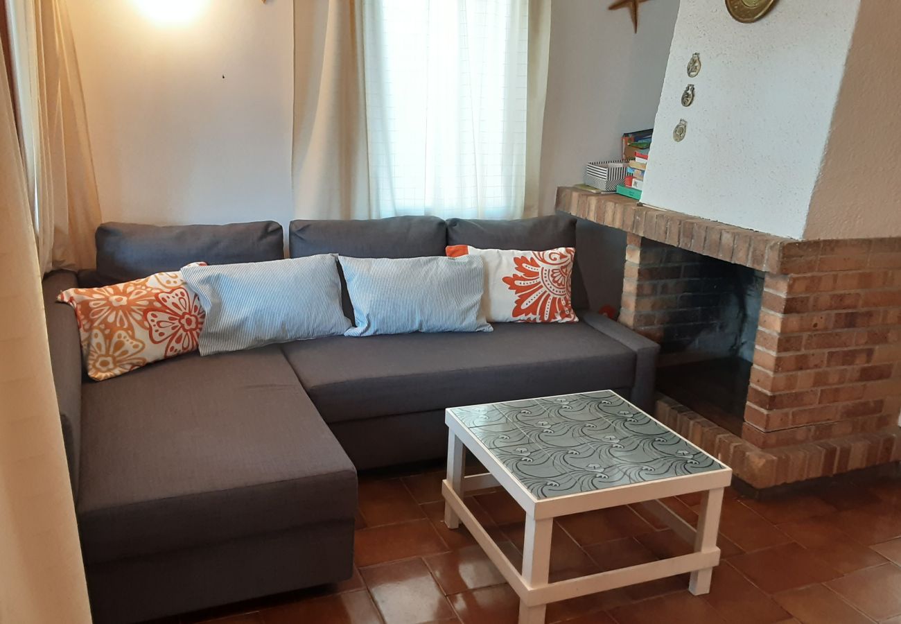 Casa adossada en L´Escala - TER 9