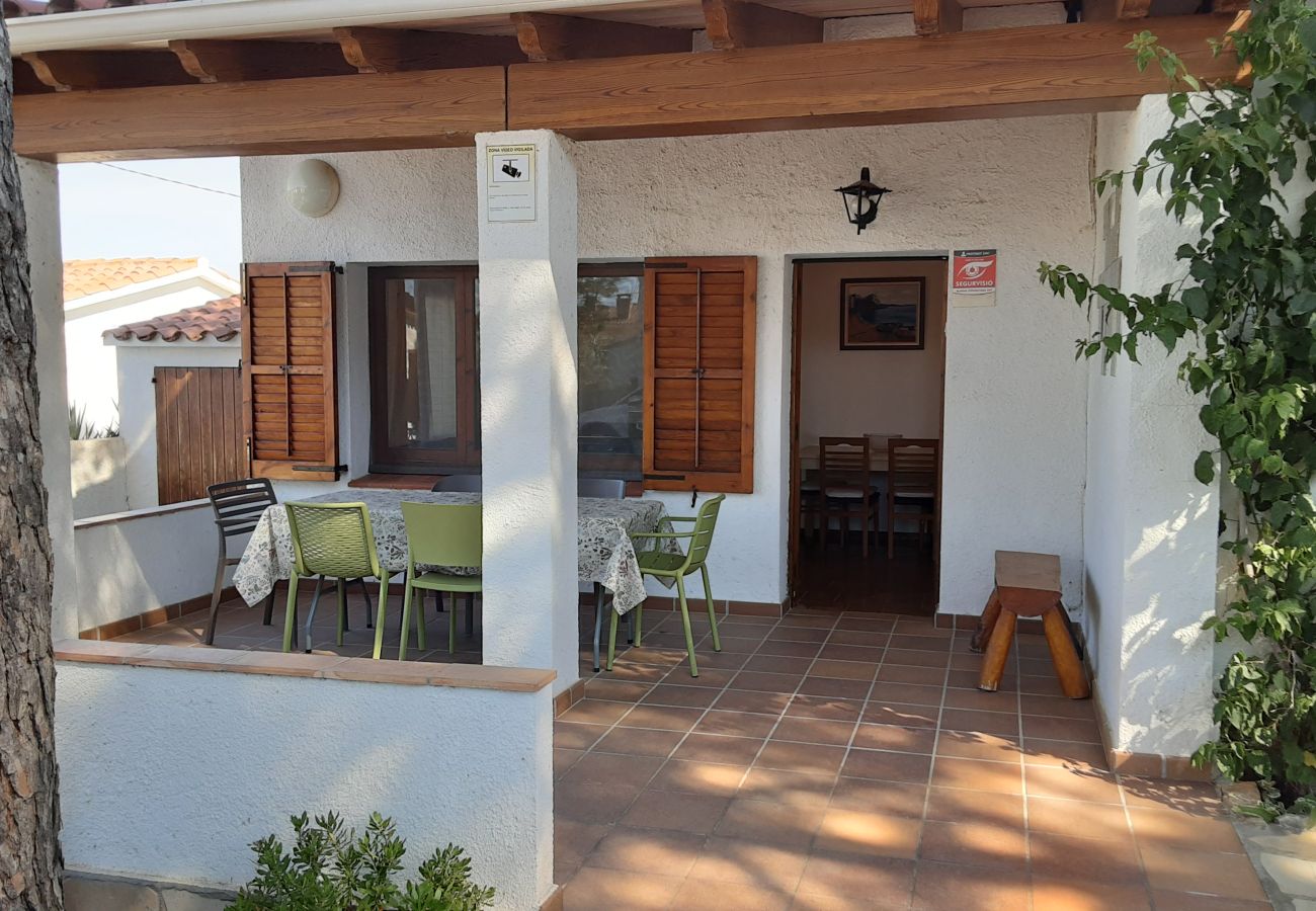 Casa adossada en L´Escala - TER 9