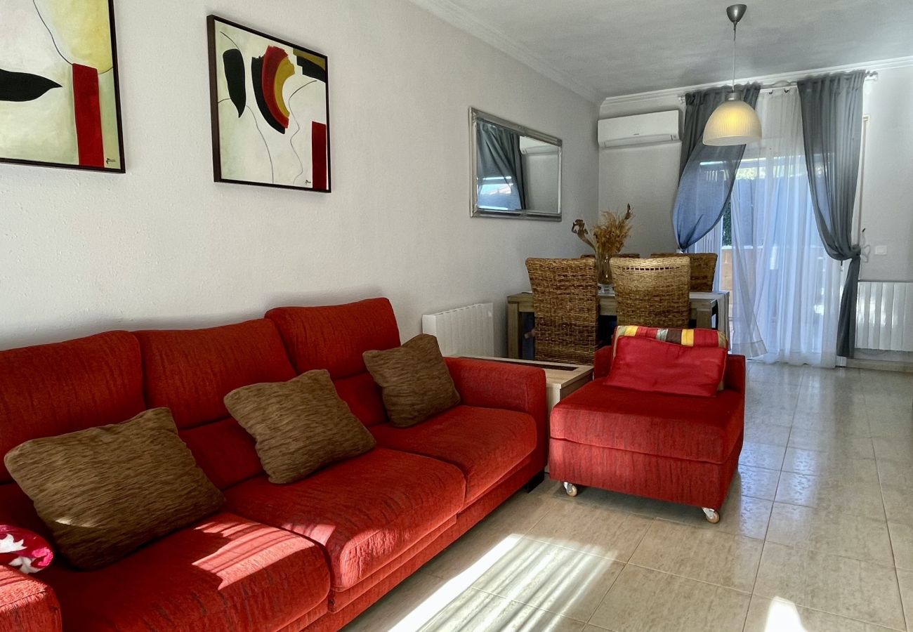 Casa adossada en L´Escala - RAMBLA MALLOLS 9, CASA LIA