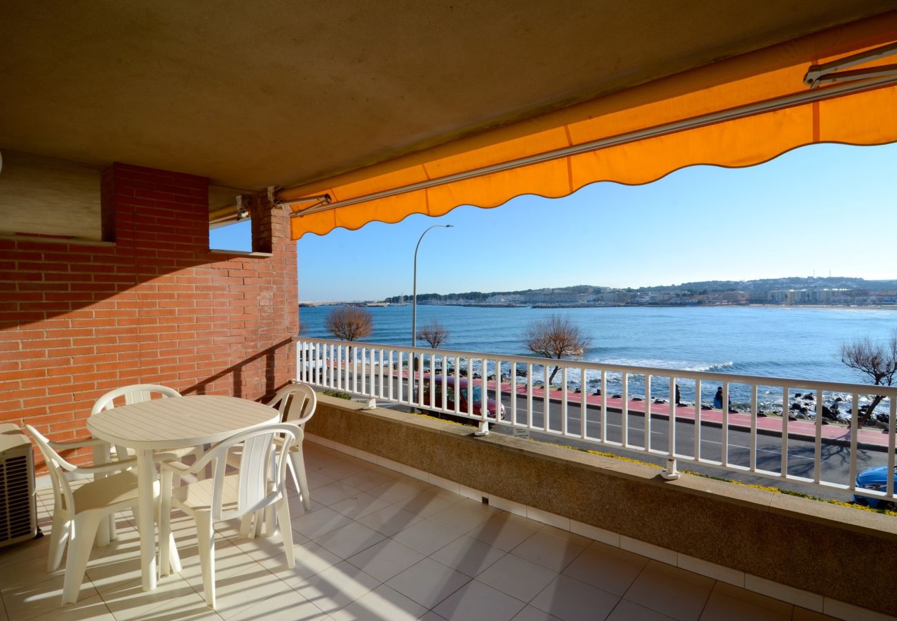 Apartament en L´Escala - TERRASSA DEL MAR ESC. 1    1-A