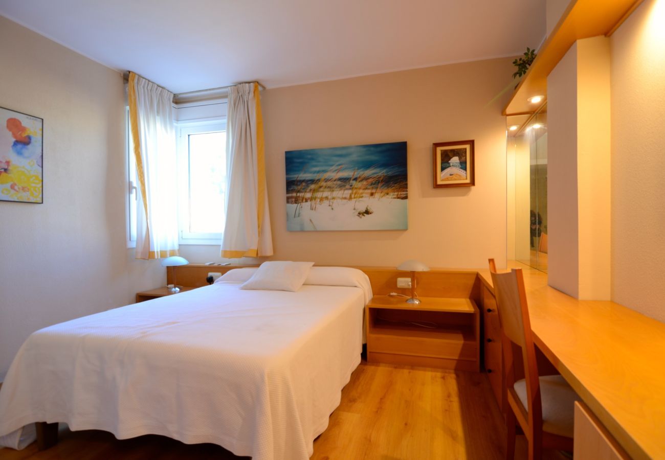 Apartament en L´Escala - TERRASSA DEL MAR ESC. 1    1-A