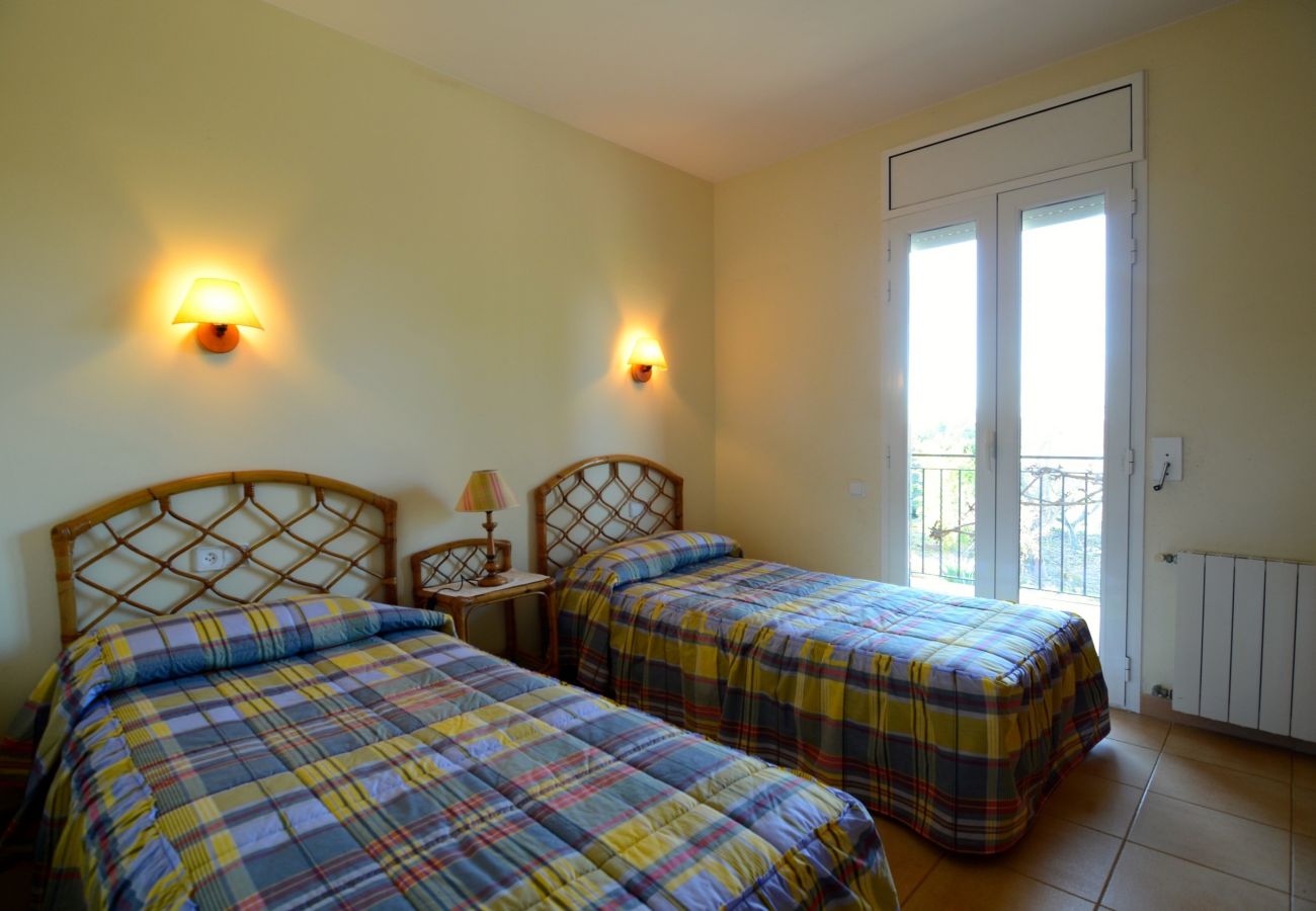 Villa in Garrigoles - LA ROMAGUERA