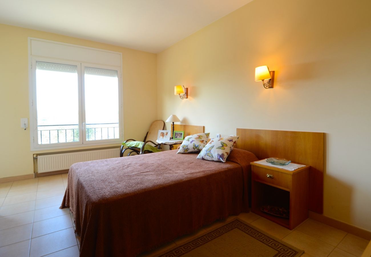 Villa in Garrigoles - LA ROMAGUERA