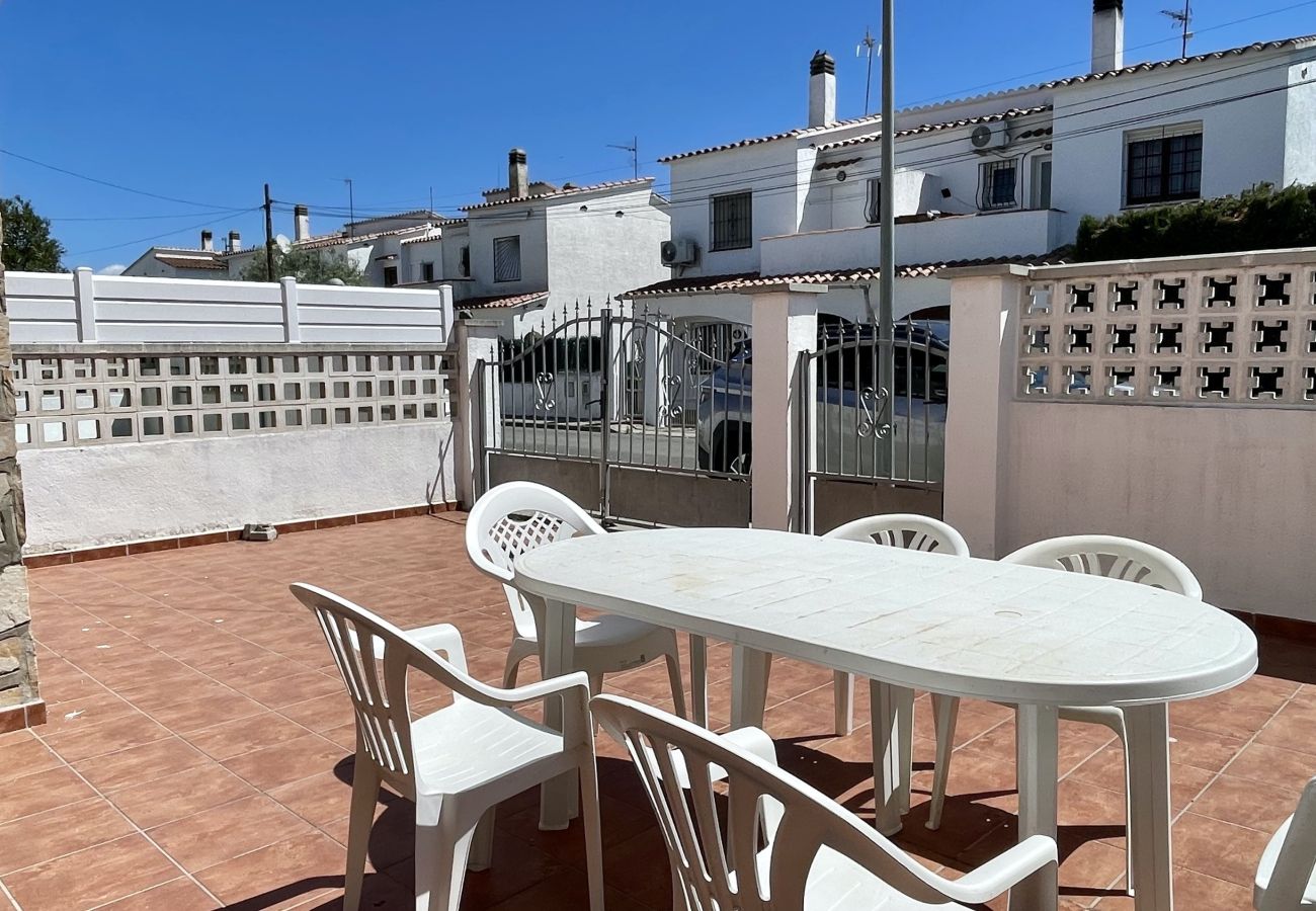 Ferienhaus in L'Escala - FERIENHAUS LA VINYA 14 3D