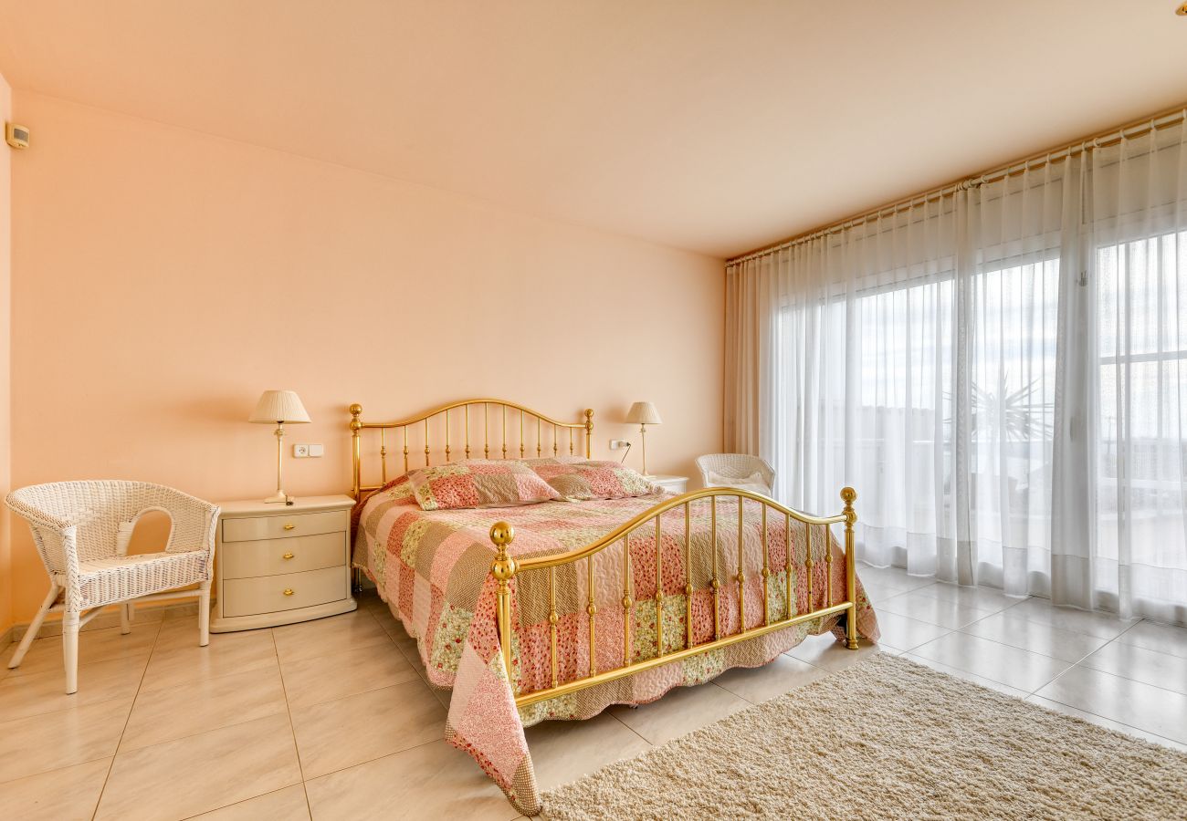 Villa in Estartit - CAP DE LA BARRA 60