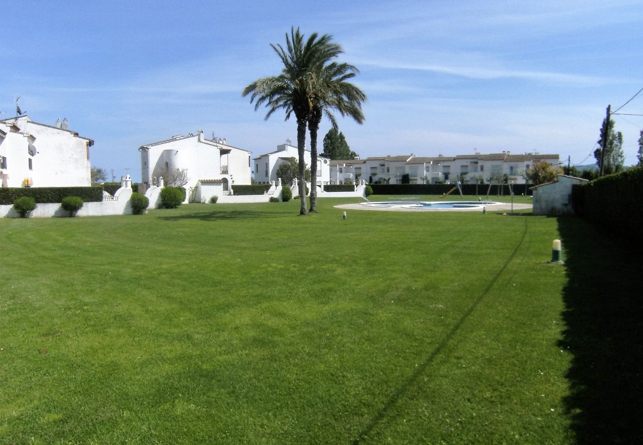 Ferienhaus in Estartit - ERMITA 91 - Haus mit gemeinschaftlichem Schwimmbad