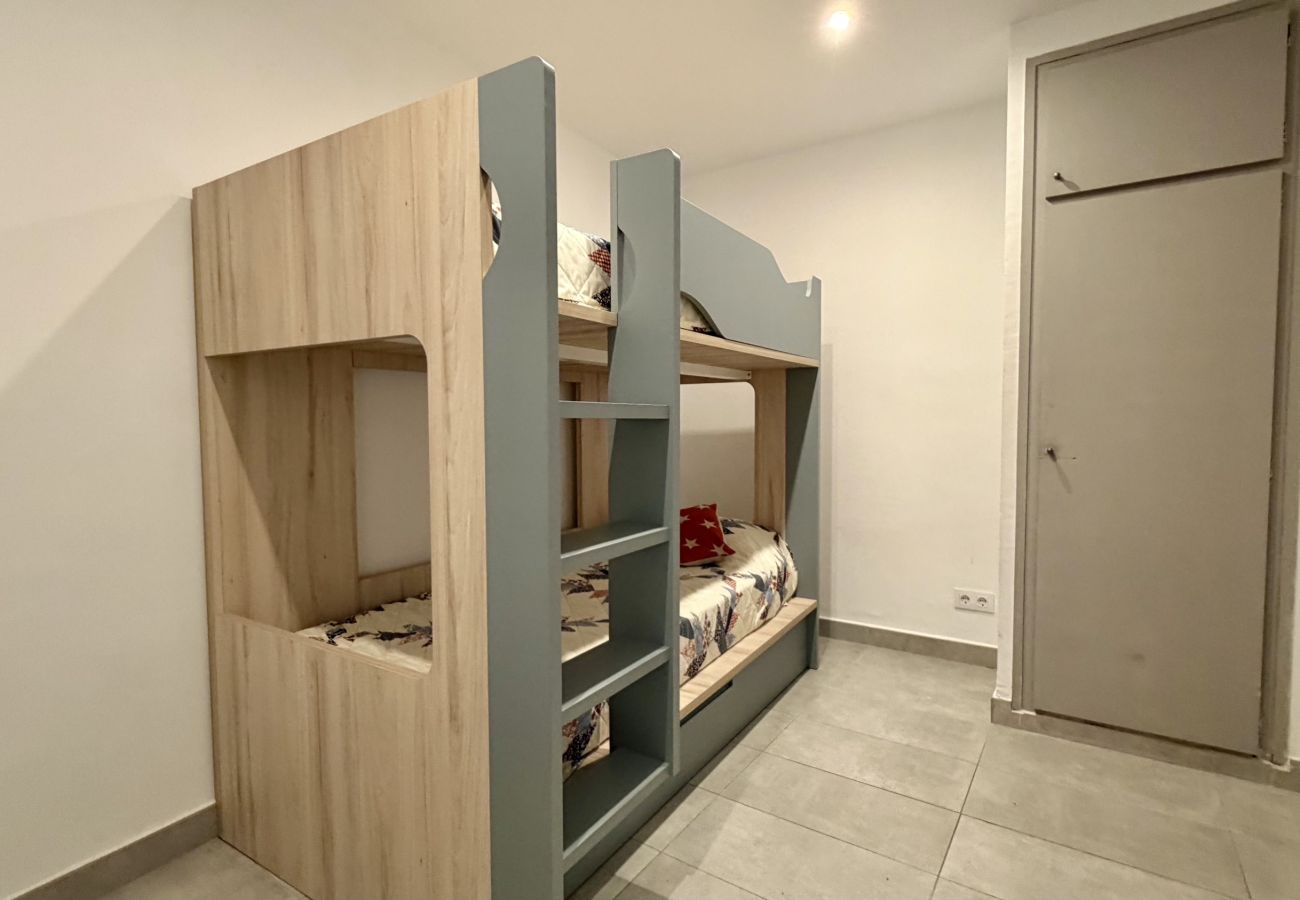 Ferienwohnung in L'Escala - APARTAMENTO ELS PESCADORS 2-3 2D