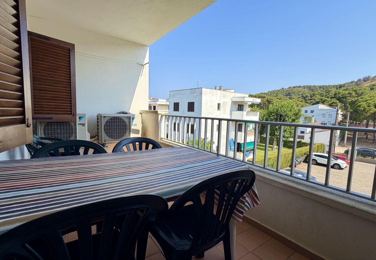 Ferienwohnung in L'Escala - CALA MONTGO 15 2D
