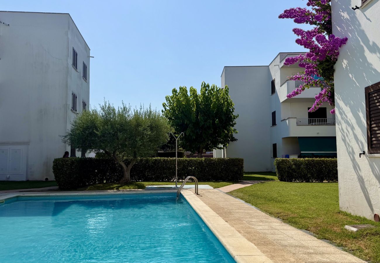 Ferienwohnung in L'Escala - CALA MONTGO 15 2D