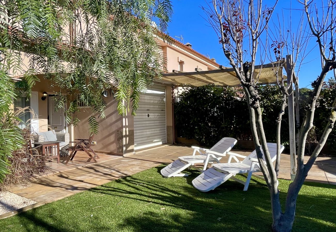 Doppelhaushälfte in L'Escala - RAMBLA MALLOLS 9, CASA LIA