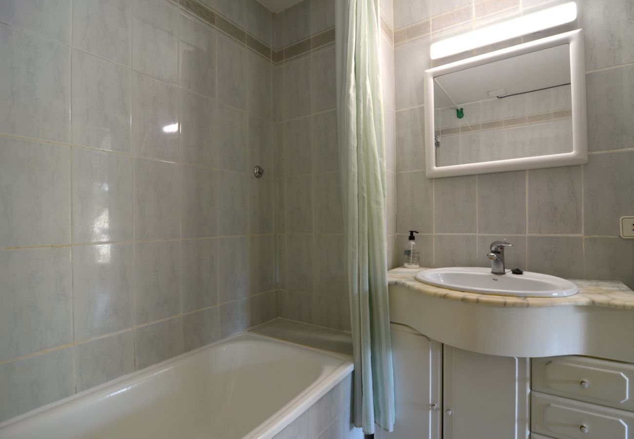 Ferienwohnung in L'Escala - MAGDA PARK- J - 2 - B
