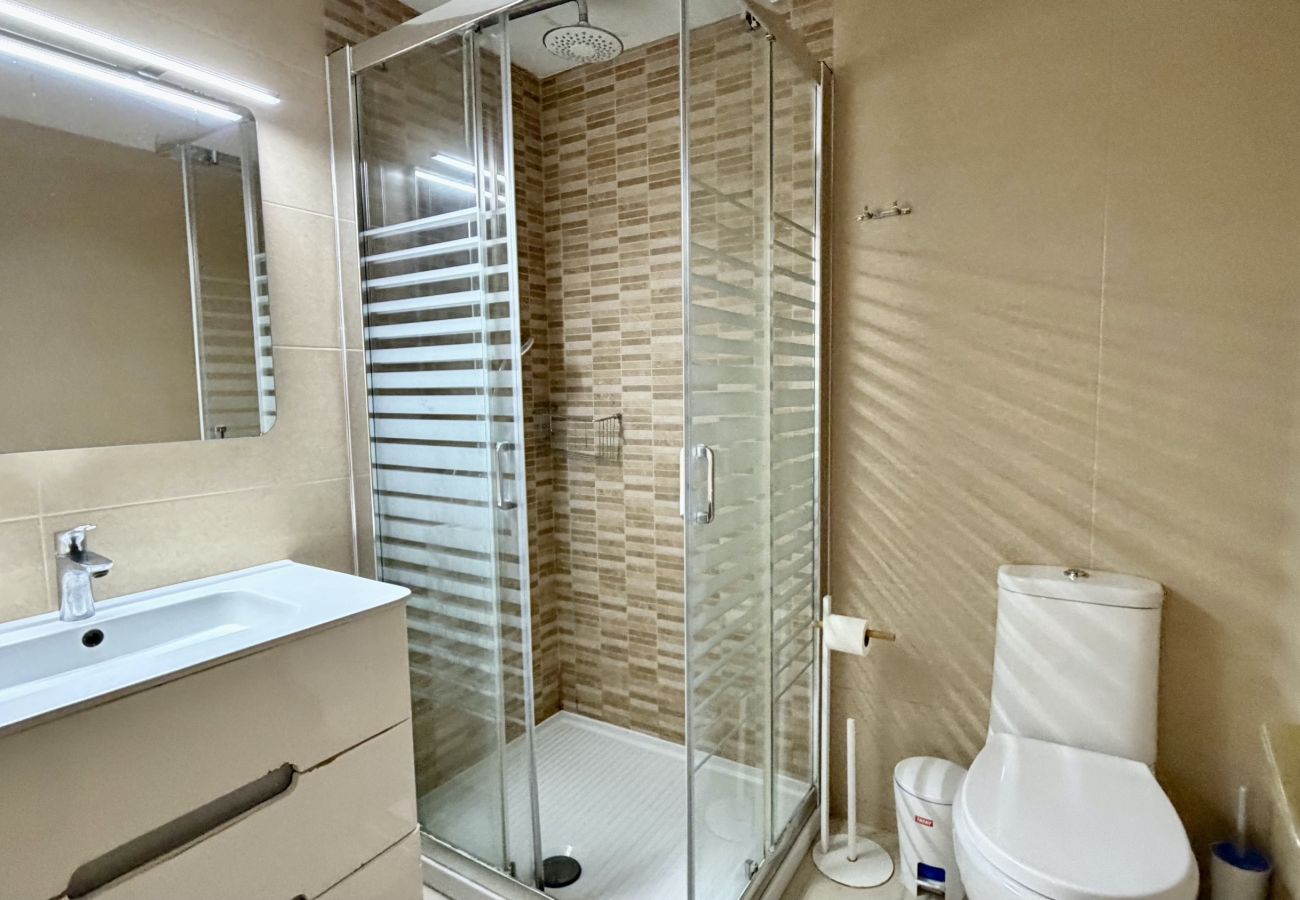 Appartement in L'Escala - APPARTEMENT ELS PESCADORS 2-1  3D