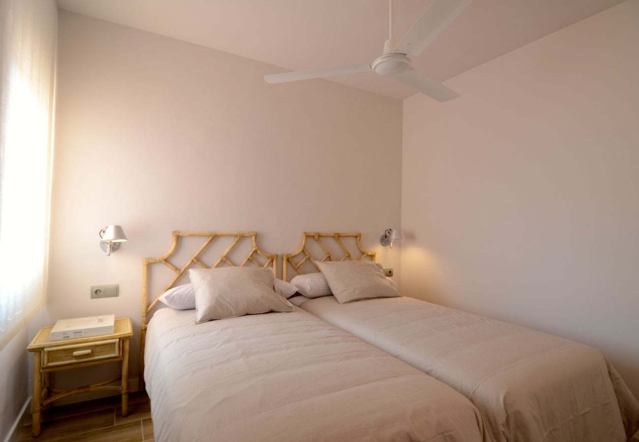 Appartement in Pals - GOLF MAR APARTAMENT  VISTA MAR