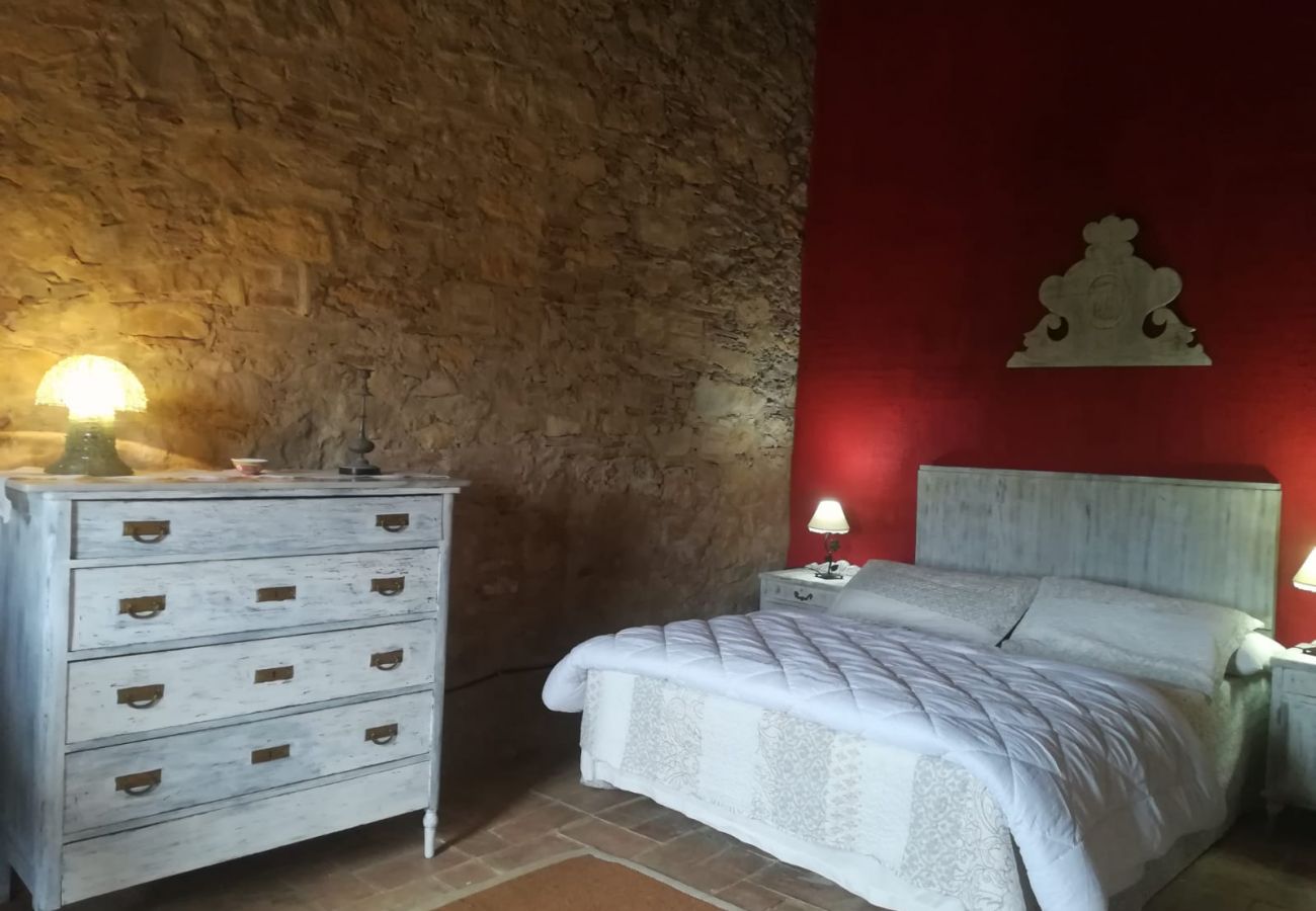 Cottage in Ullastret - CASA CARINA