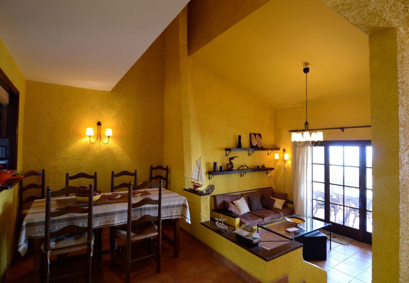 Huis in Estartit - PASSATGE BERNA, 2