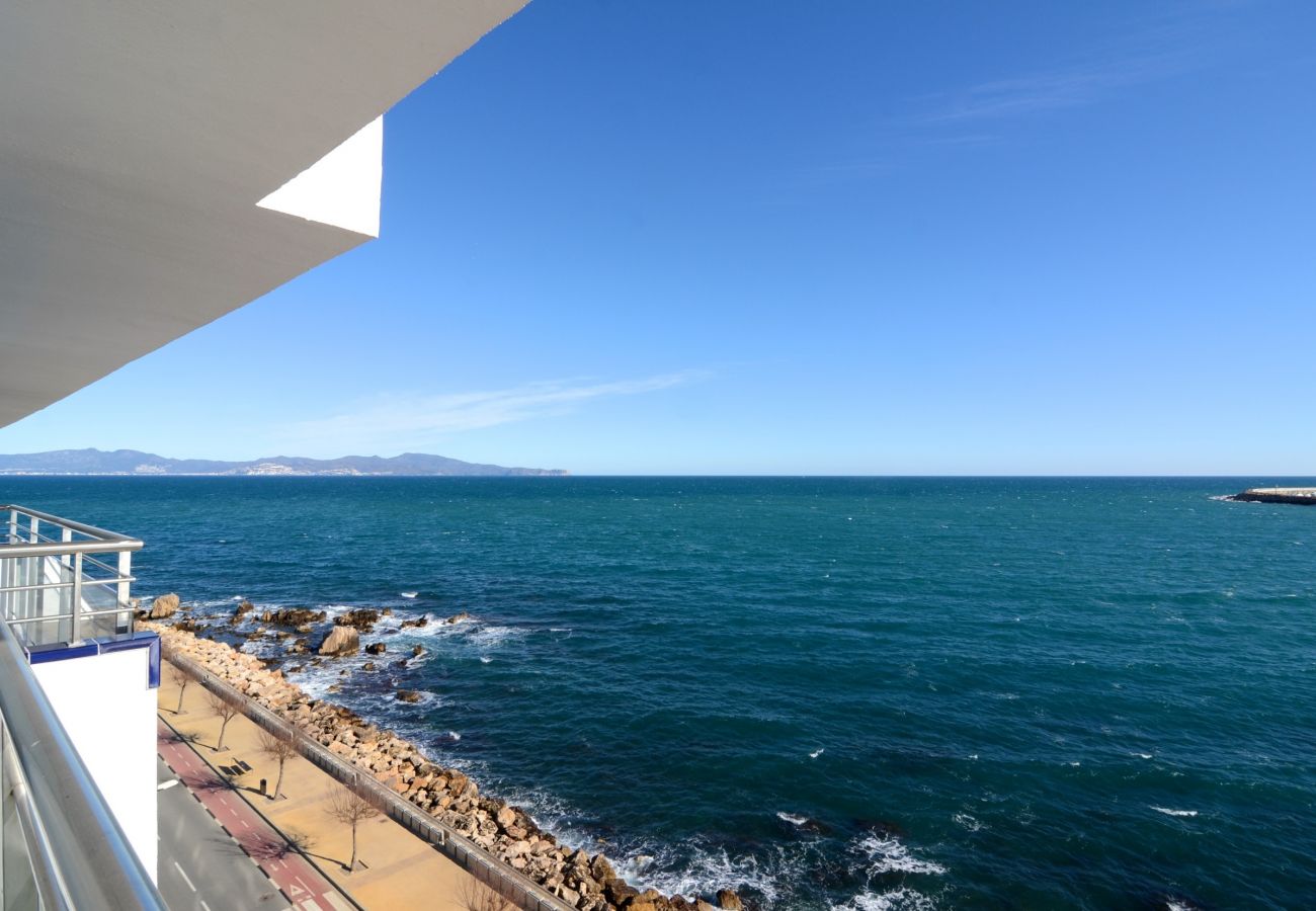Appartement in L'Escala - FRONT MAR 701