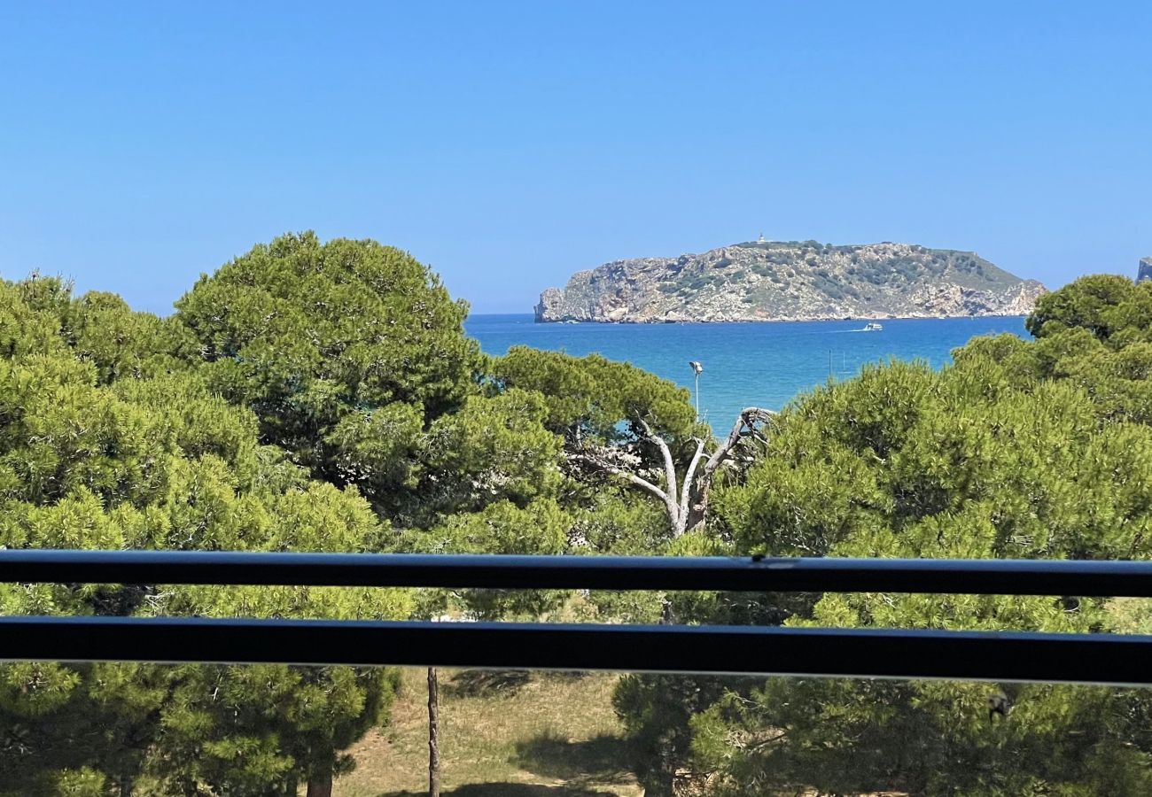 Appartement in Estartit - Salles Beach 44 - duplex met zwembad en uitzicht op zee