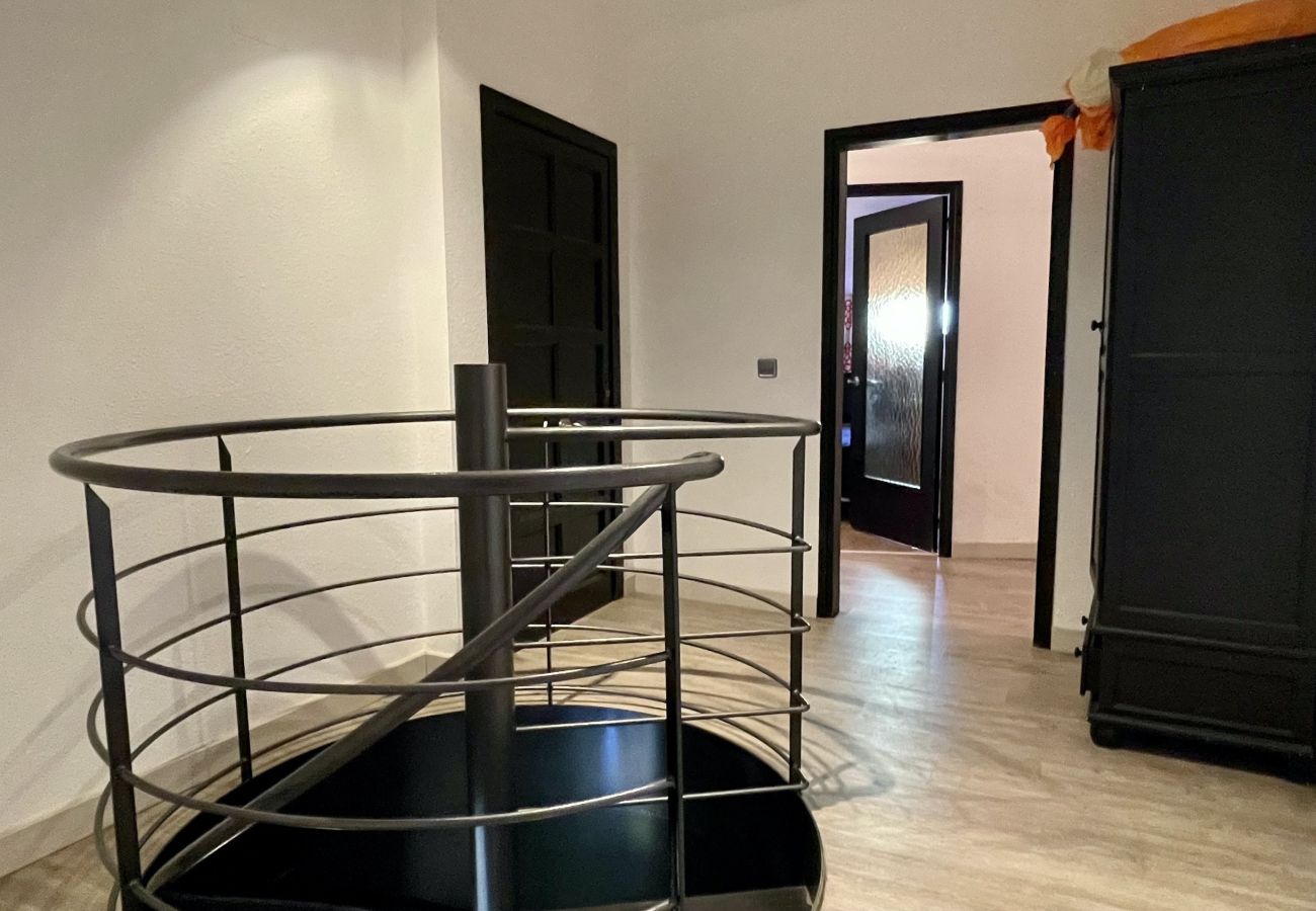 Appartement in Estartit - Salles Beach 44 - duplex met zwembad en uitzicht op zee