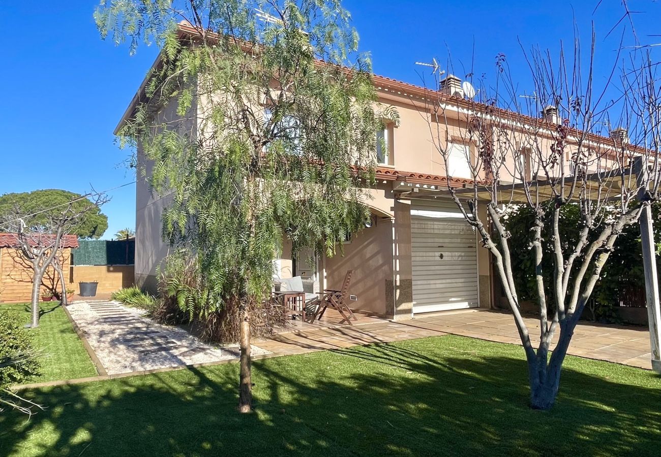Rijhuis in L'Escala - RAMBLA MALLOLS 9, CASA LIA