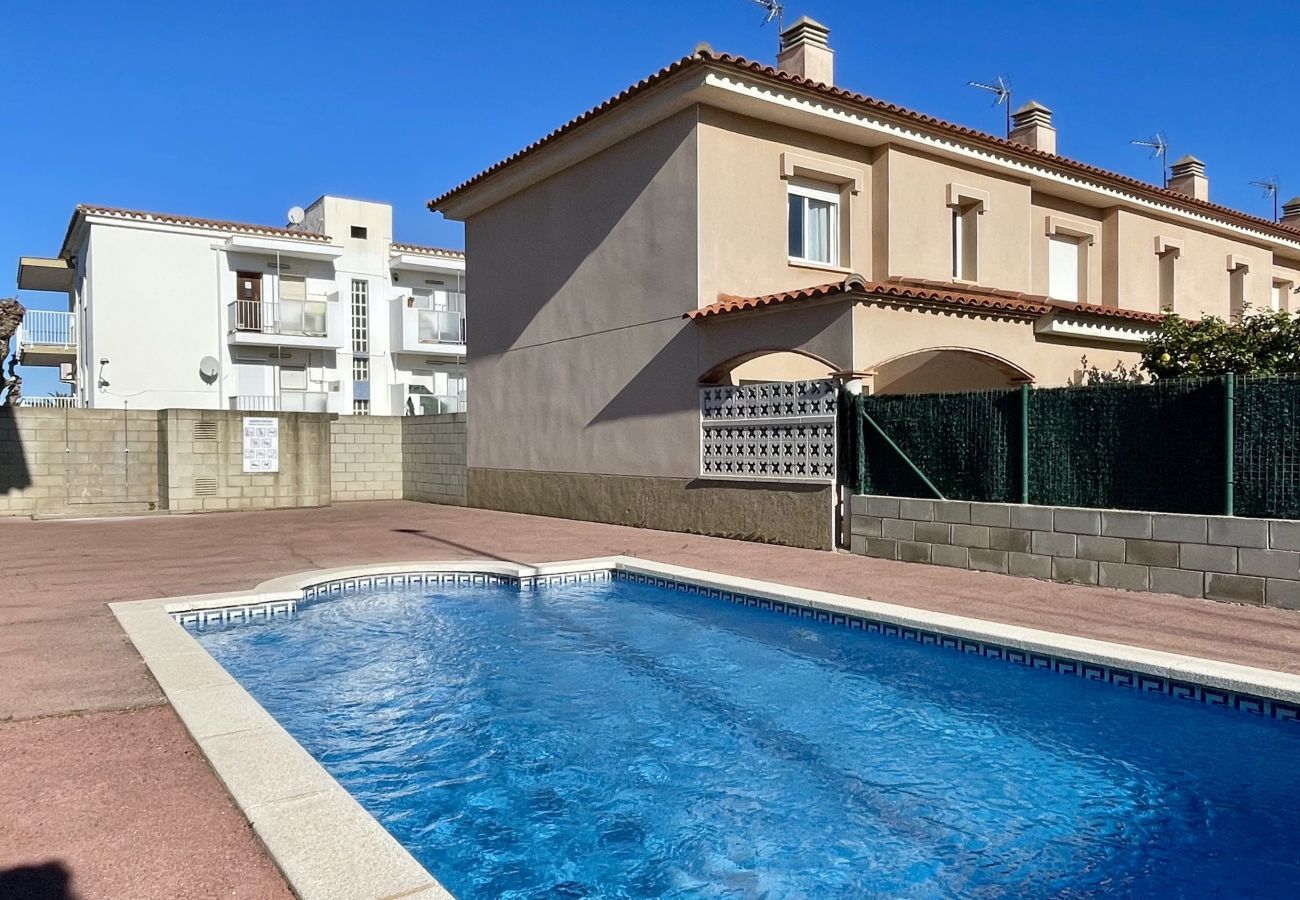 Rijhuis in L'Escala - RAMBLA MALLOLS 9, CASA LIA