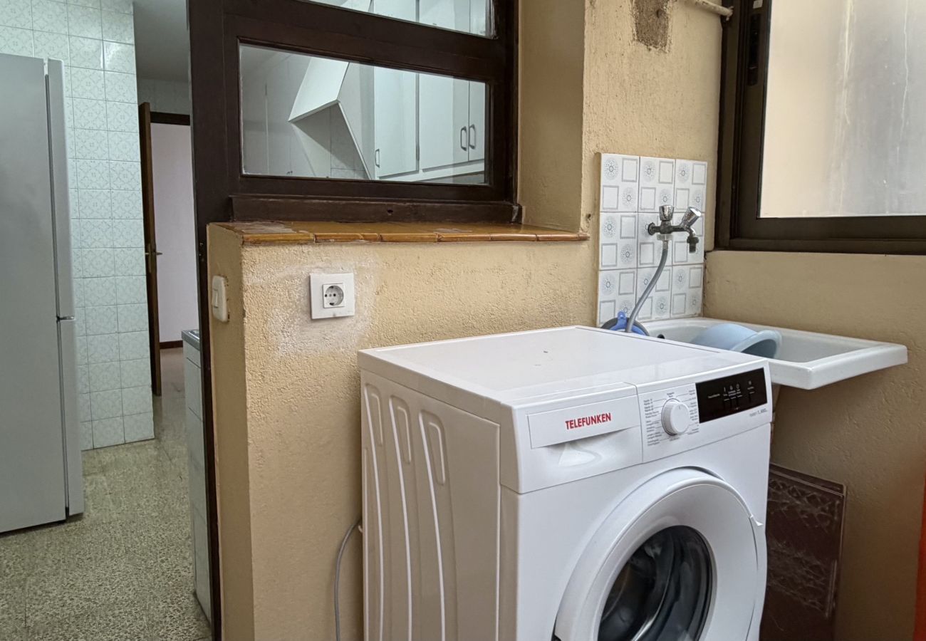 Apartment in L'Escala - APARTMENT ELS PESCADORS 2-1  3D