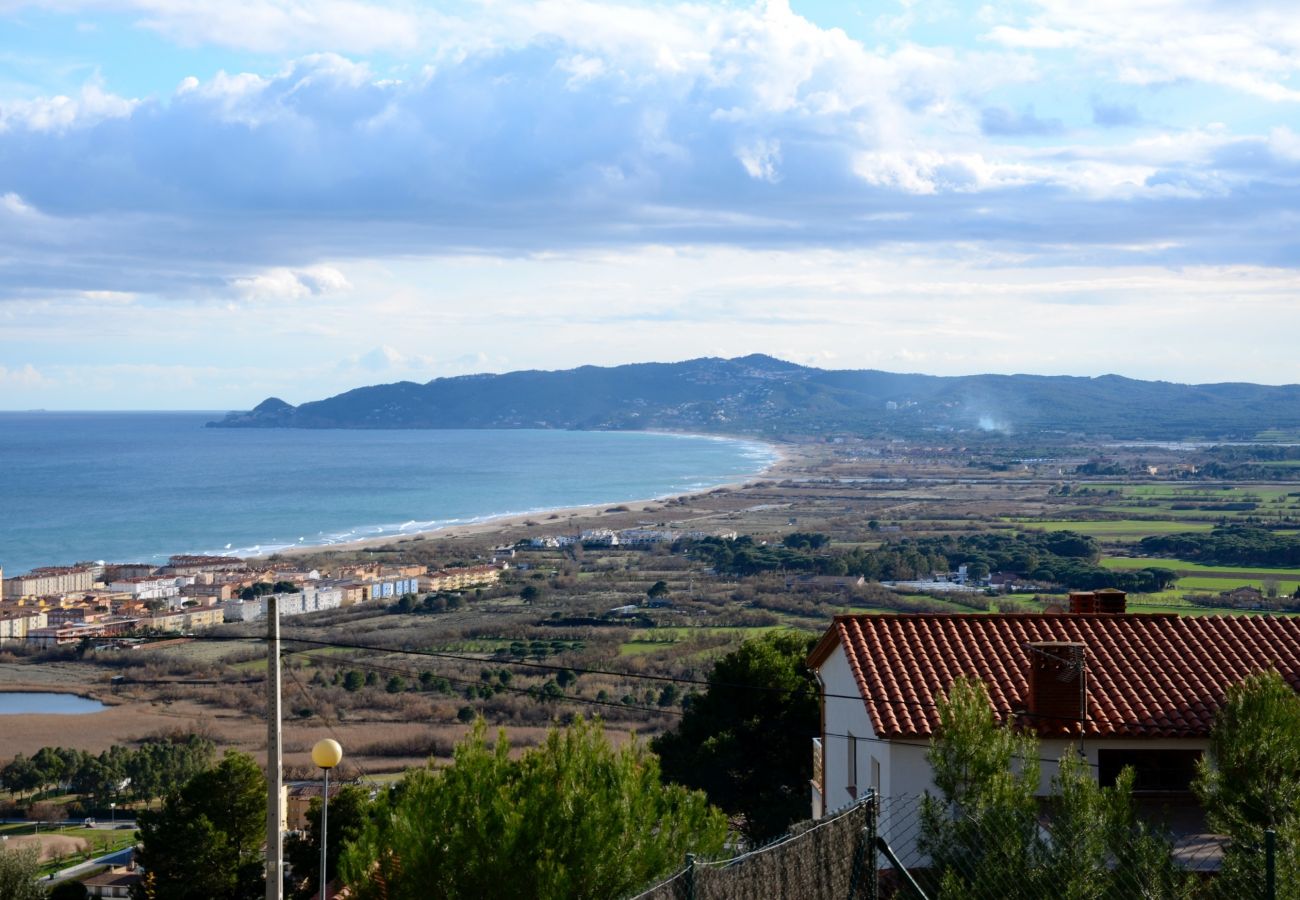 Terraced House in Estartit - MONTSENY 3