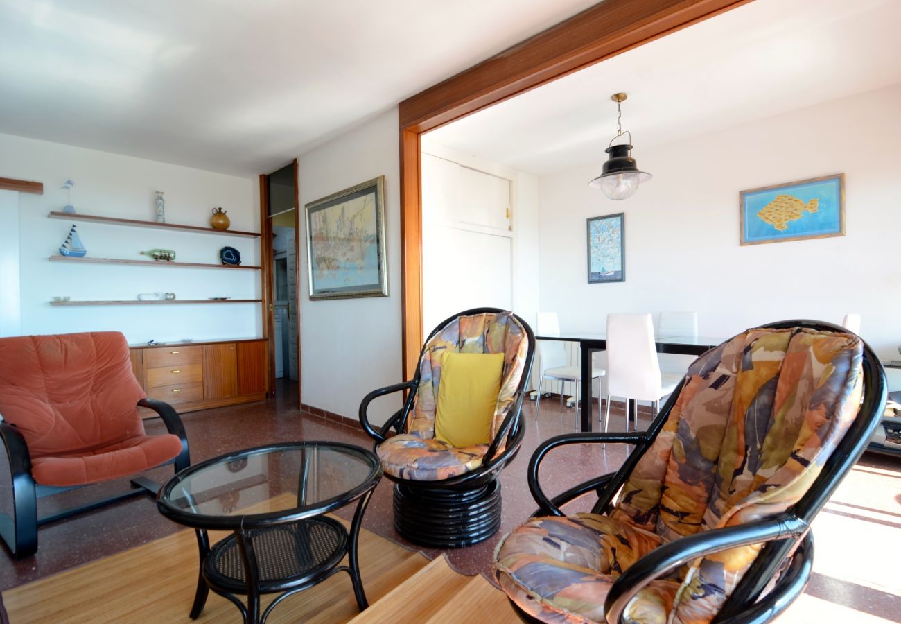 Apartment in Estartit - CATALONIA 3-5