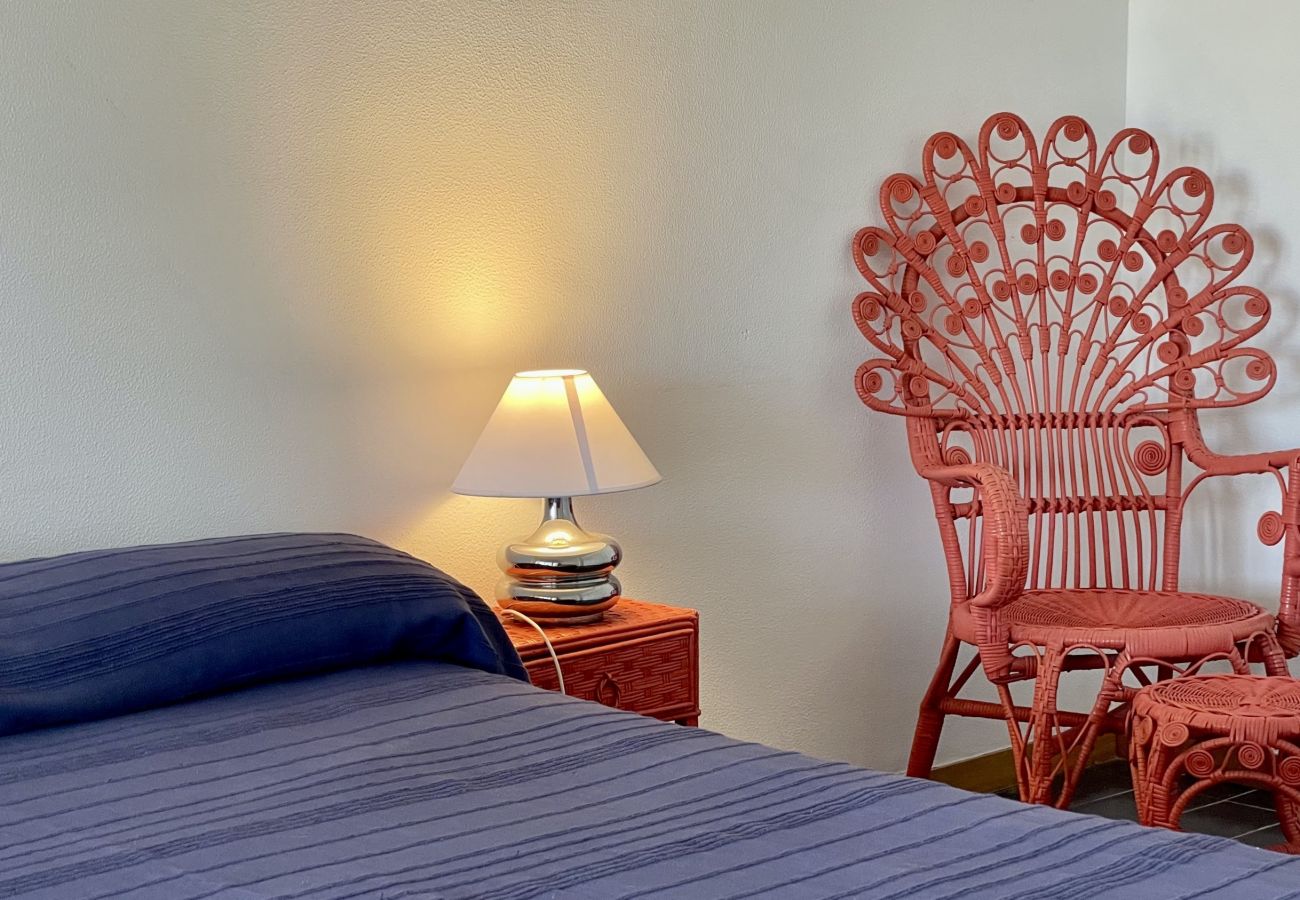 Apartment in L'Escala - APARTMENT PASSEIG DEL MAR 01