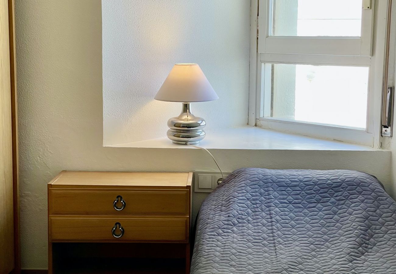 Apartment in L'Escala - APARTMENT PASSEIG DEL MAR 01