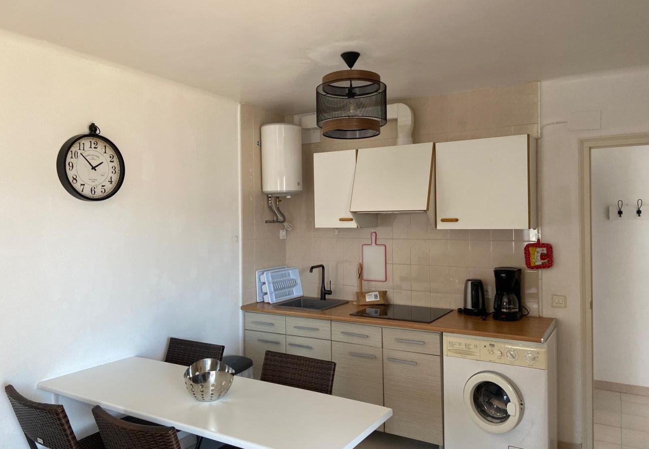 Apartment in L'Escala - CALA MONTGO 15 2D