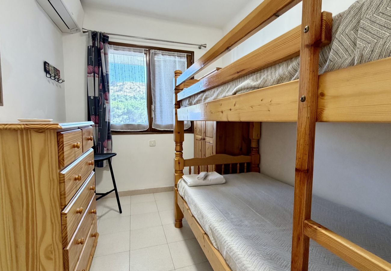 Apartment in L'Escala - CALA MONTGO 15 2D