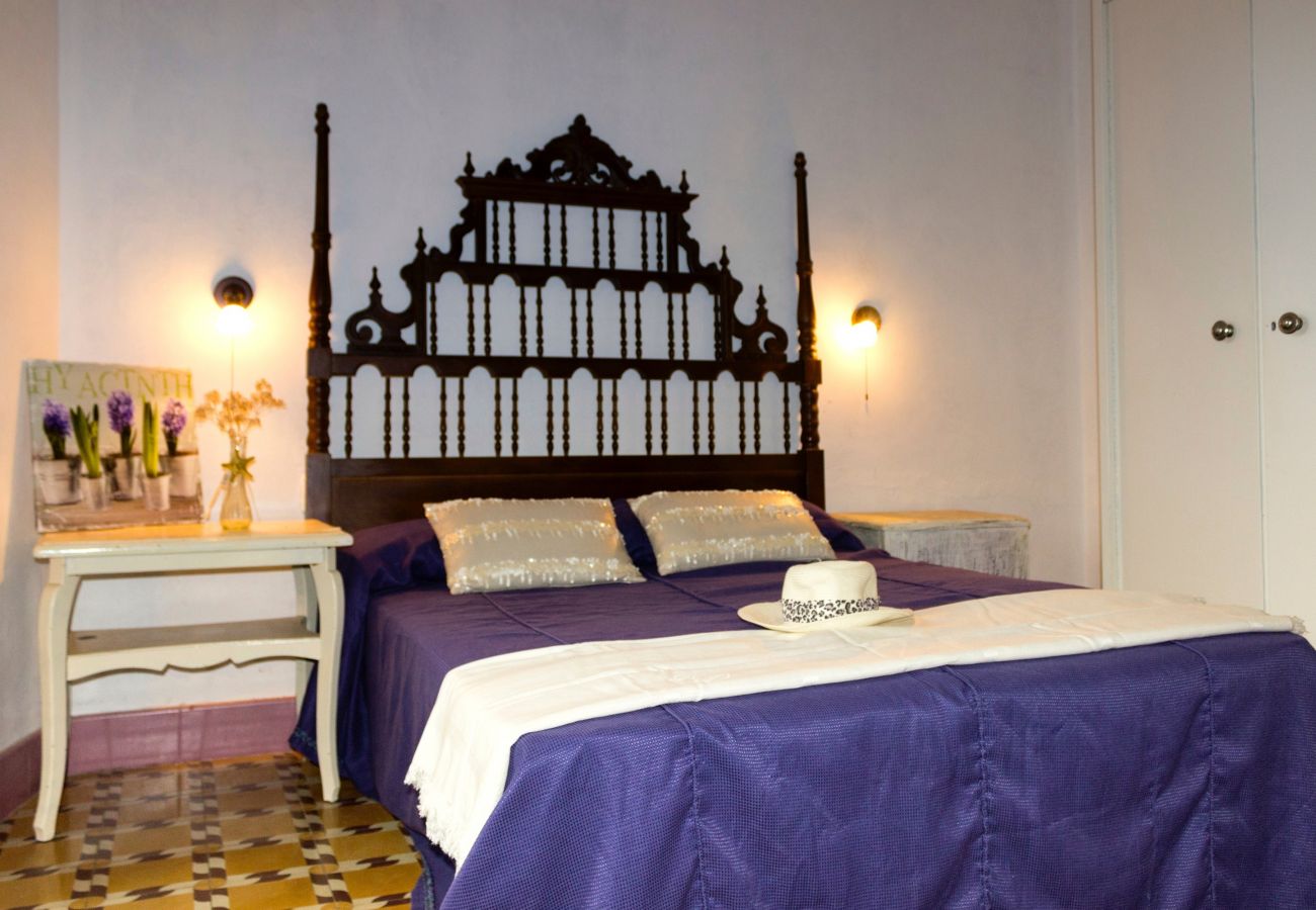 Cottage in Ullastret - CASA CARINA