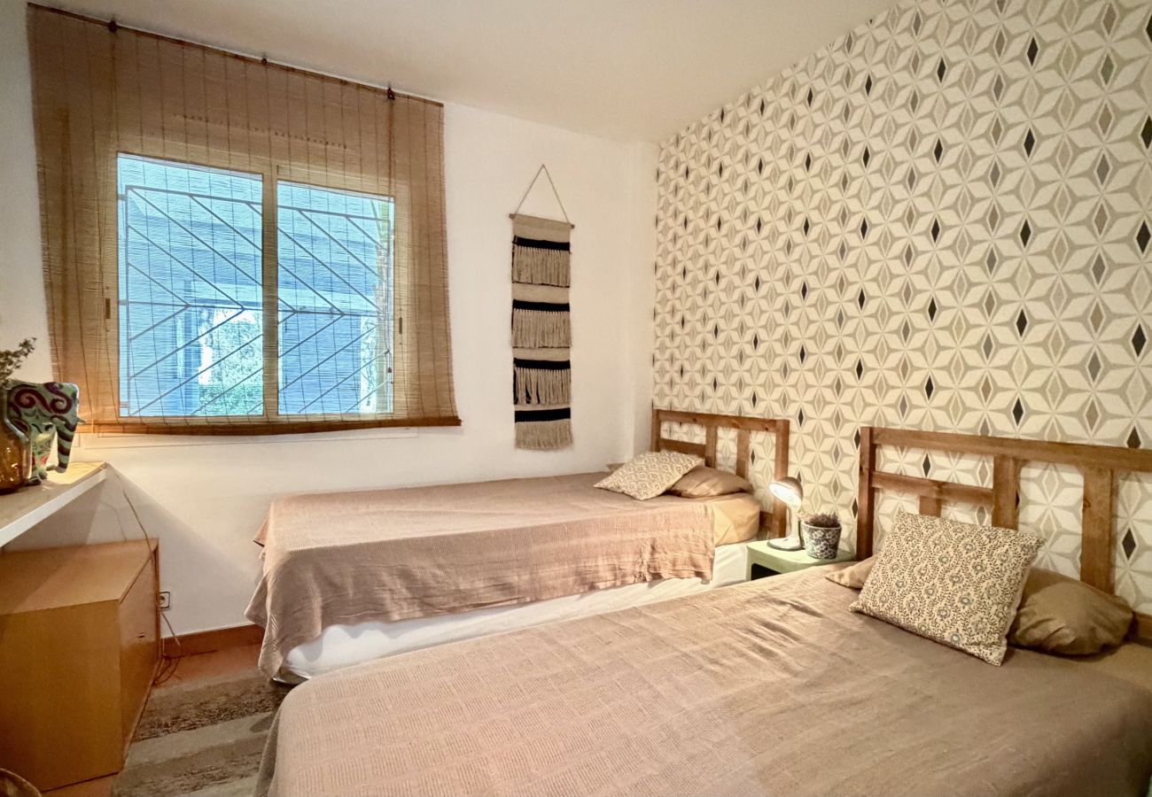 Apartment in Pals - GREEN MAR F 104