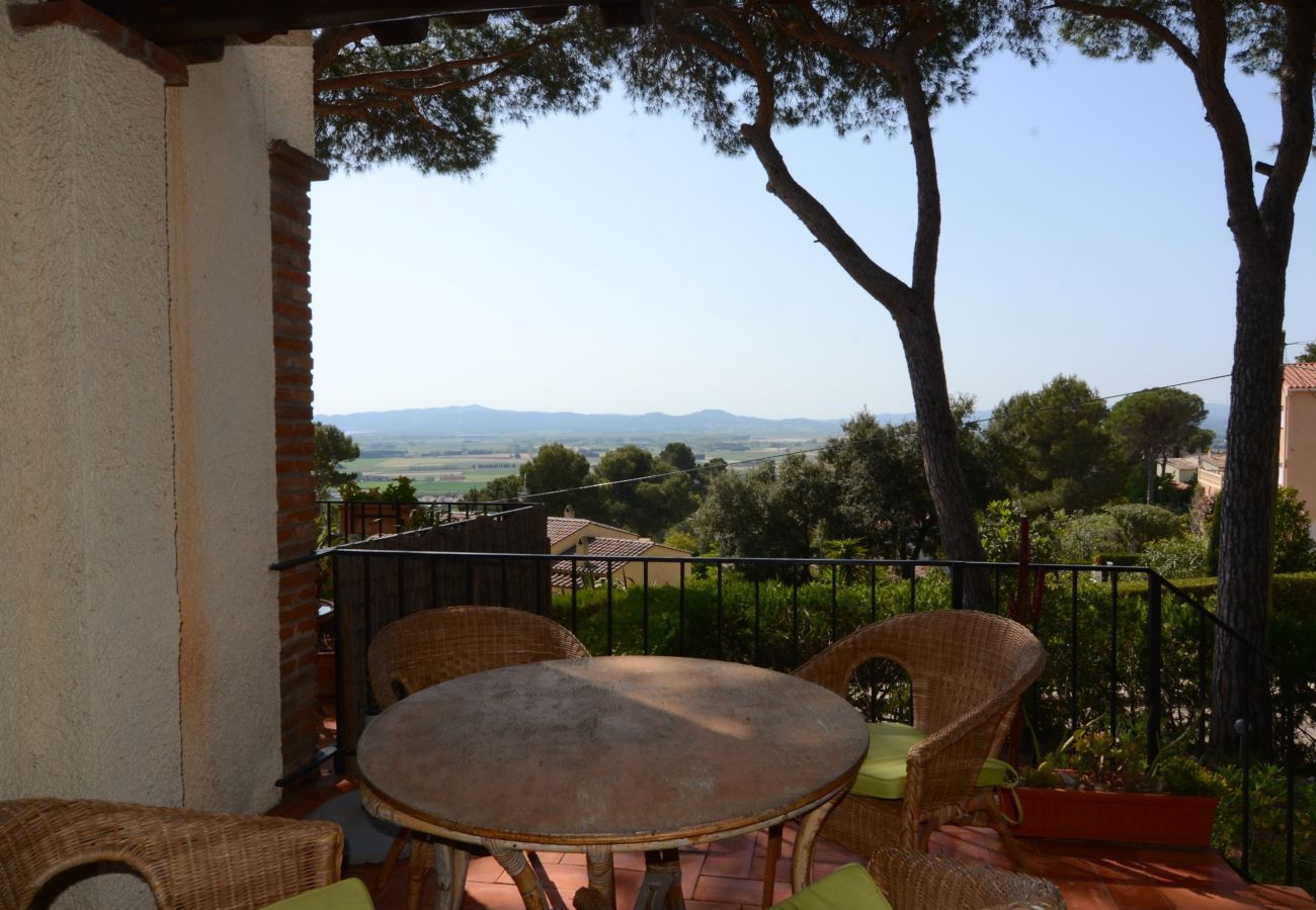 House in Estartit - PASSATGE BERNA, 2