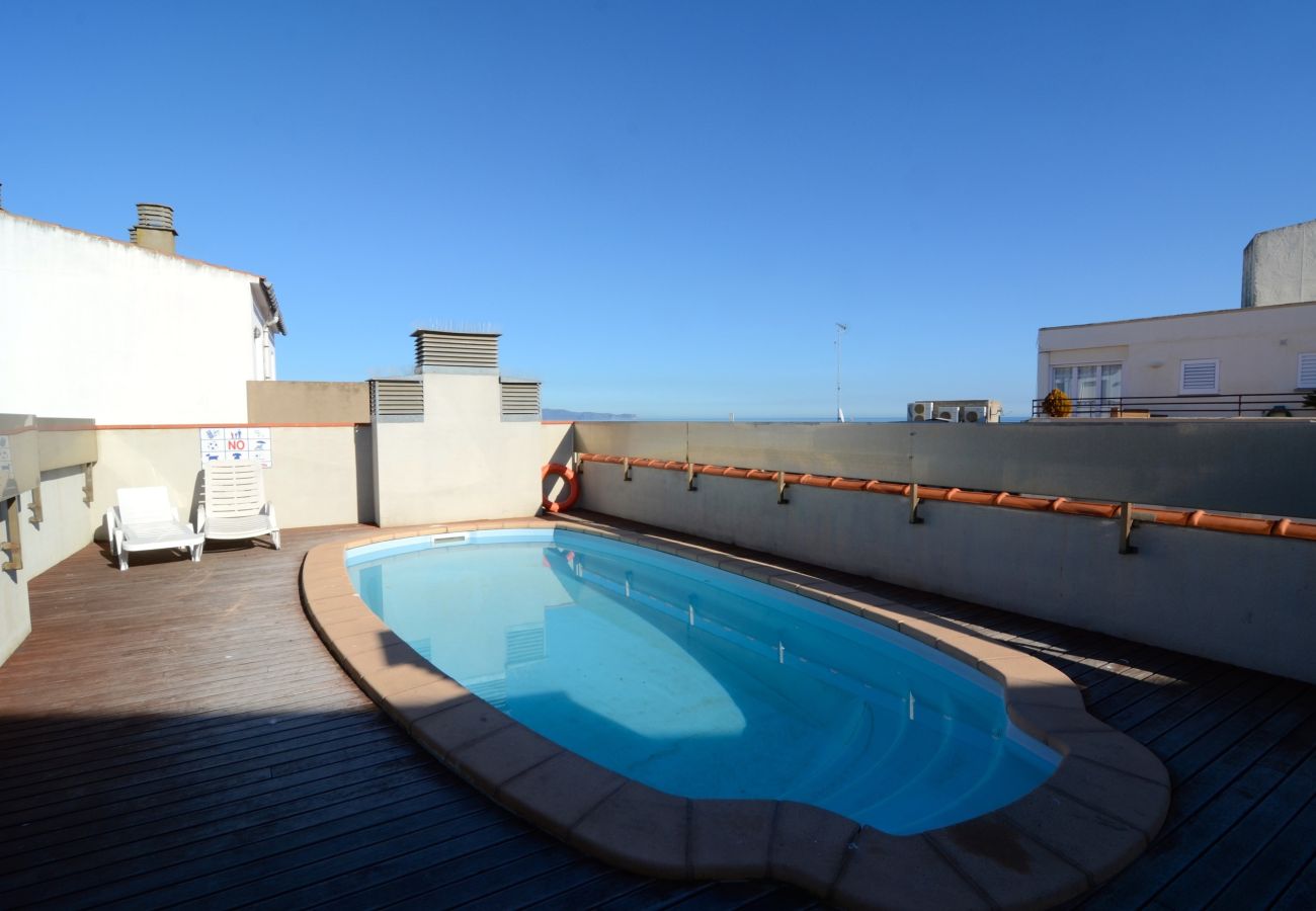 Apartment in L'Escala - MESTRAL 2-5