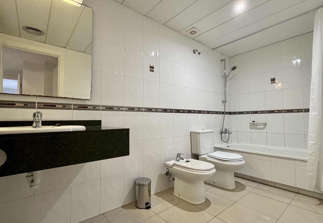 Apartment in L'Escala - MESTRAL 2-5