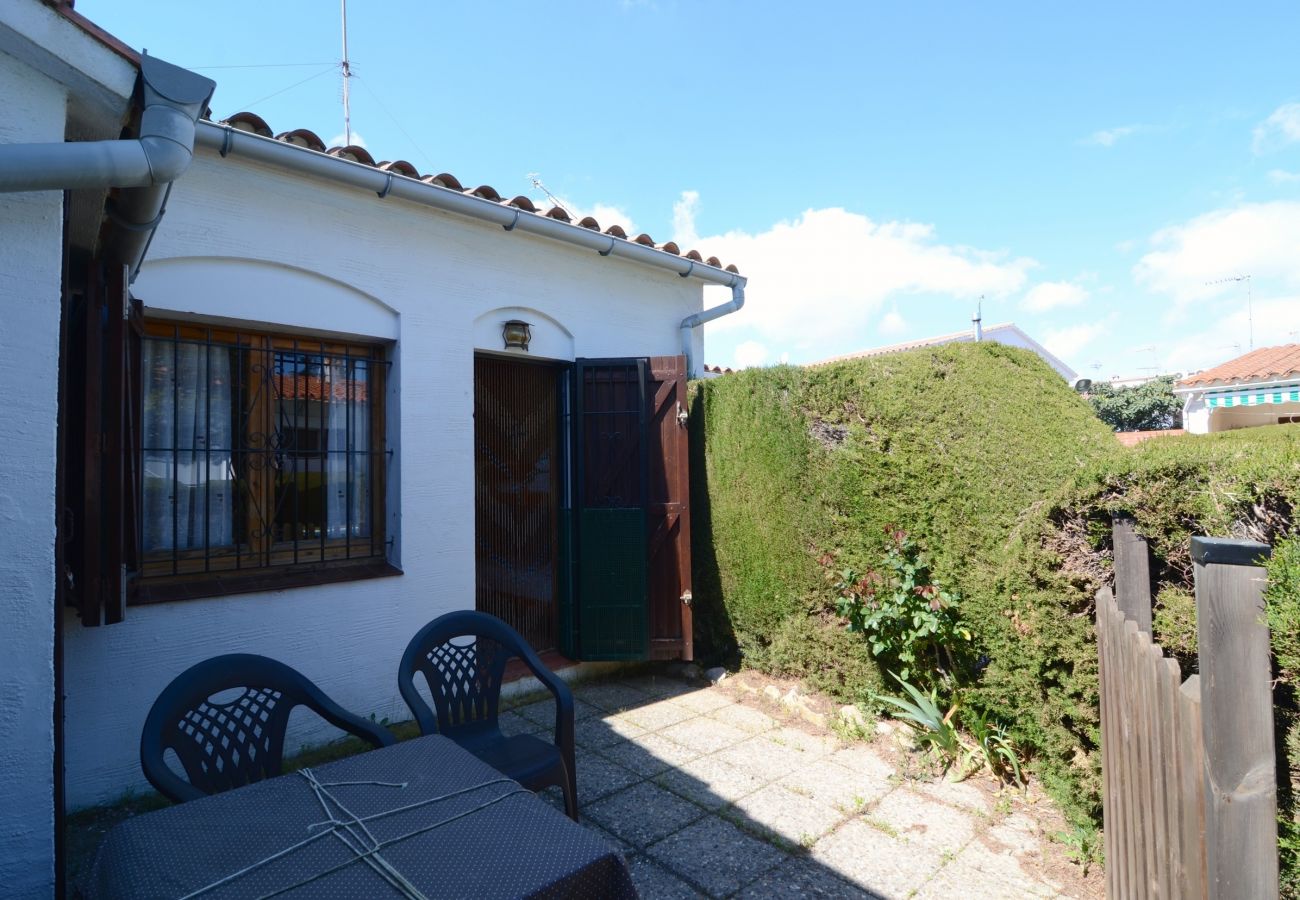 Terraced House in L'Escala - PUIG 213