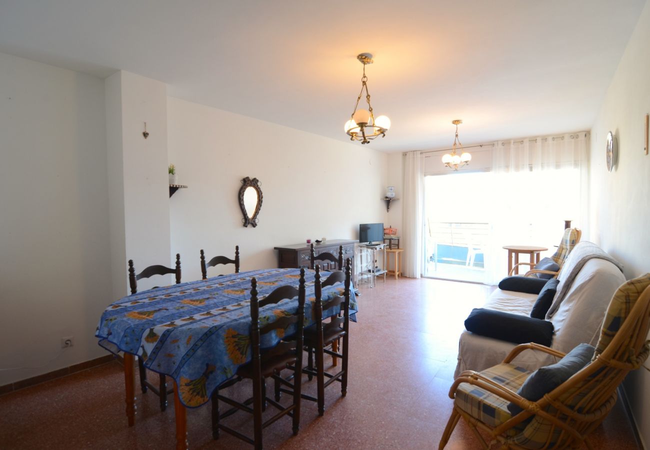 Apartment in Estartit - ROCAMAURA III 2-6